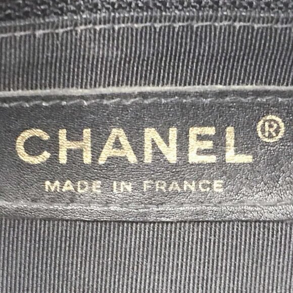 Authentic CHANEL Classic Caviar CC Quilted Large Travel Bowler Duffle Bag Purse - Picture 12 of 13